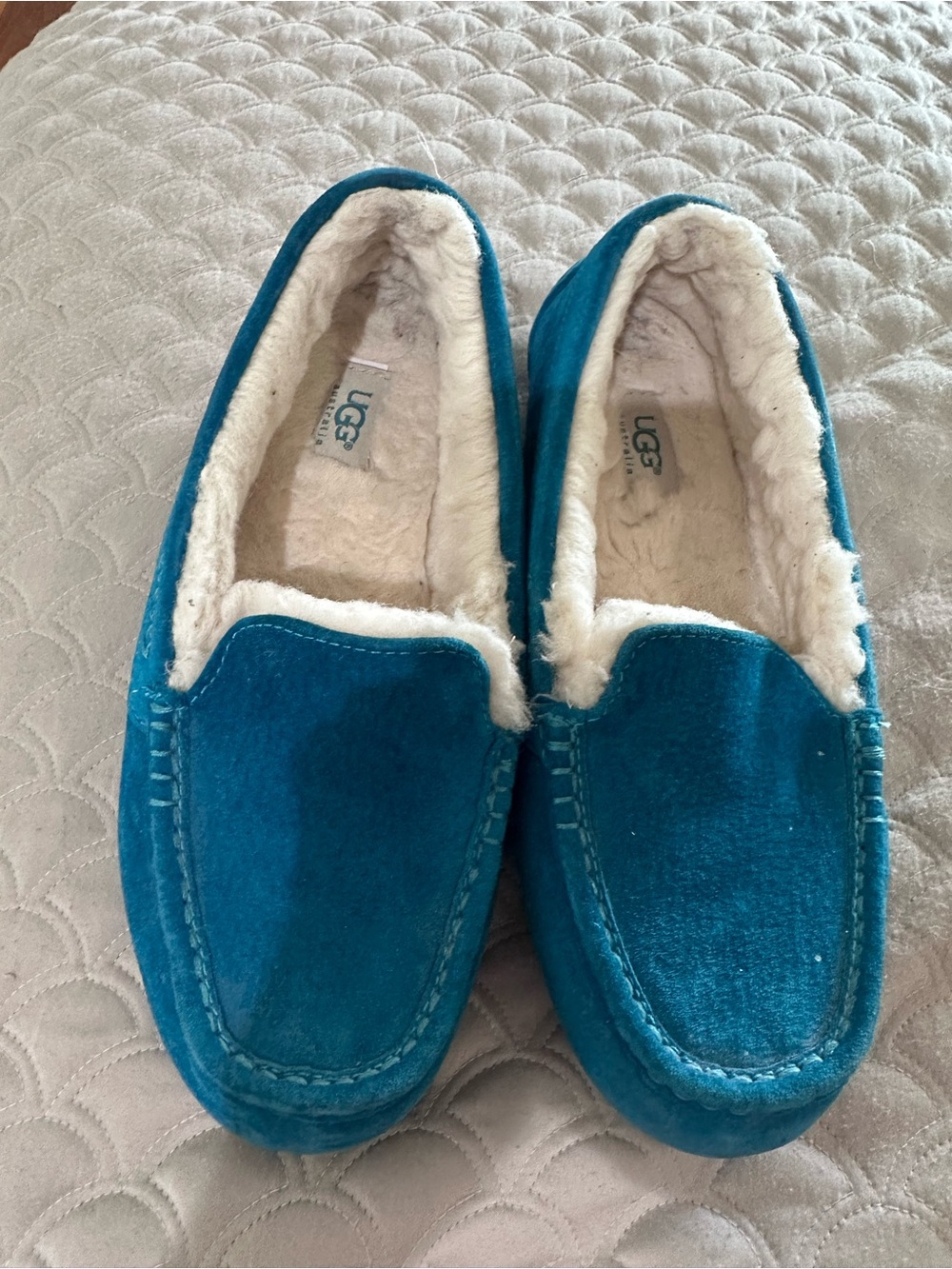 Ugh moccasins, teal size 10